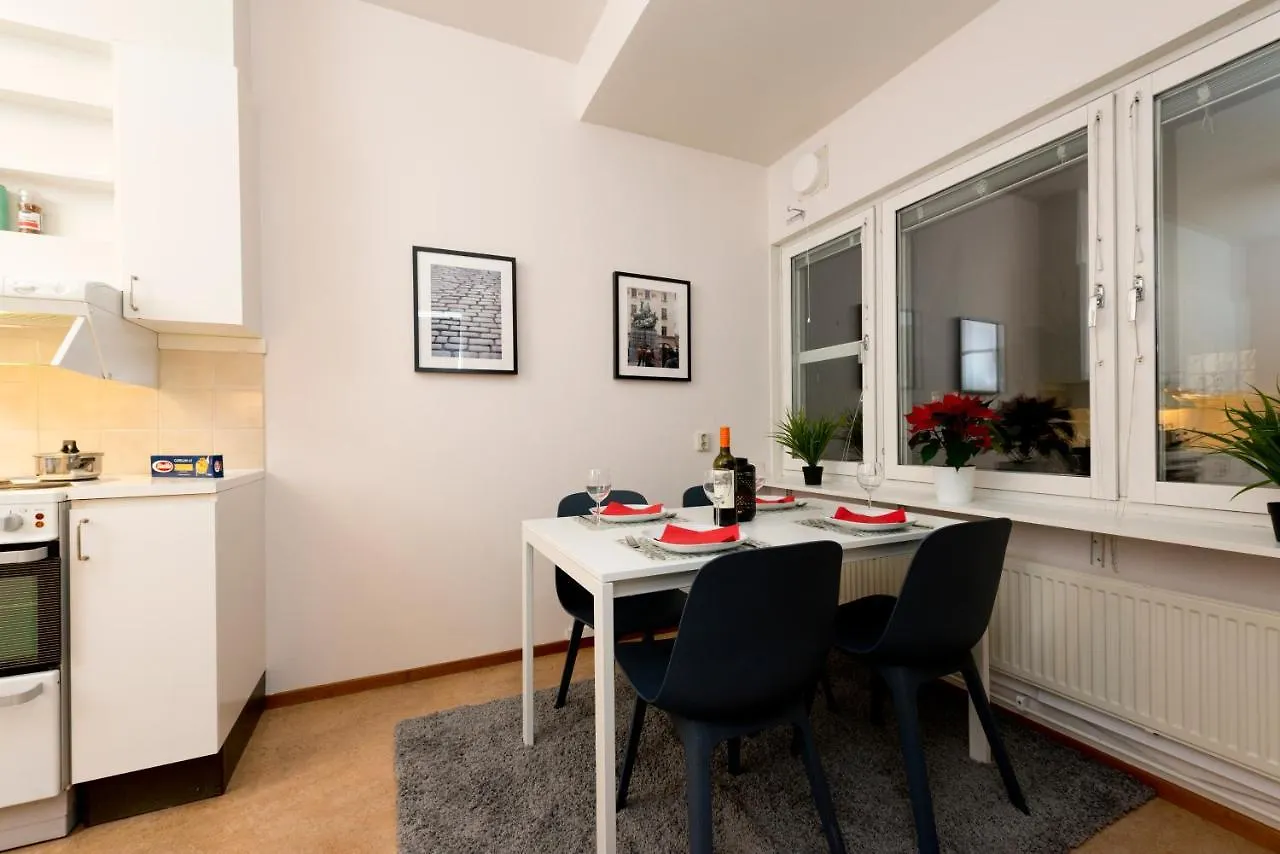 Optimal Apartments Skarholmen Sztokholm