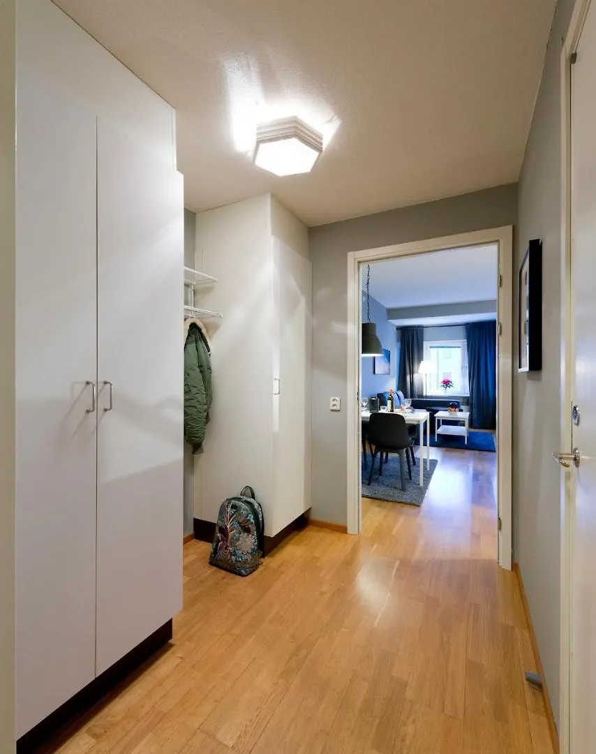 Optimal Apartments Skarholmen Sztokholm